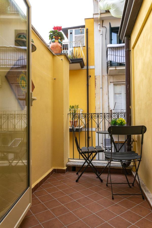 Amuni Taormina Apartment Bagian luar foto