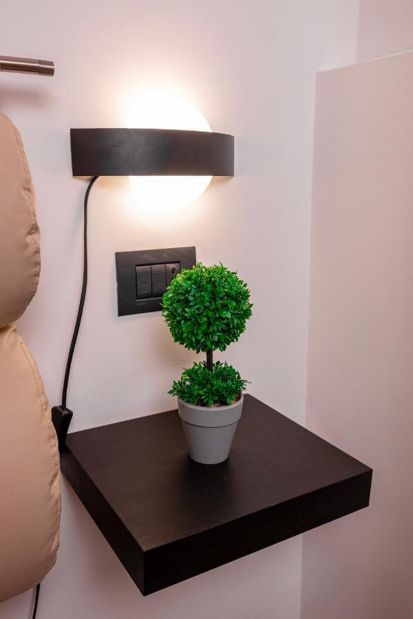 Amuni Taormina Apartment Bagian luar foto