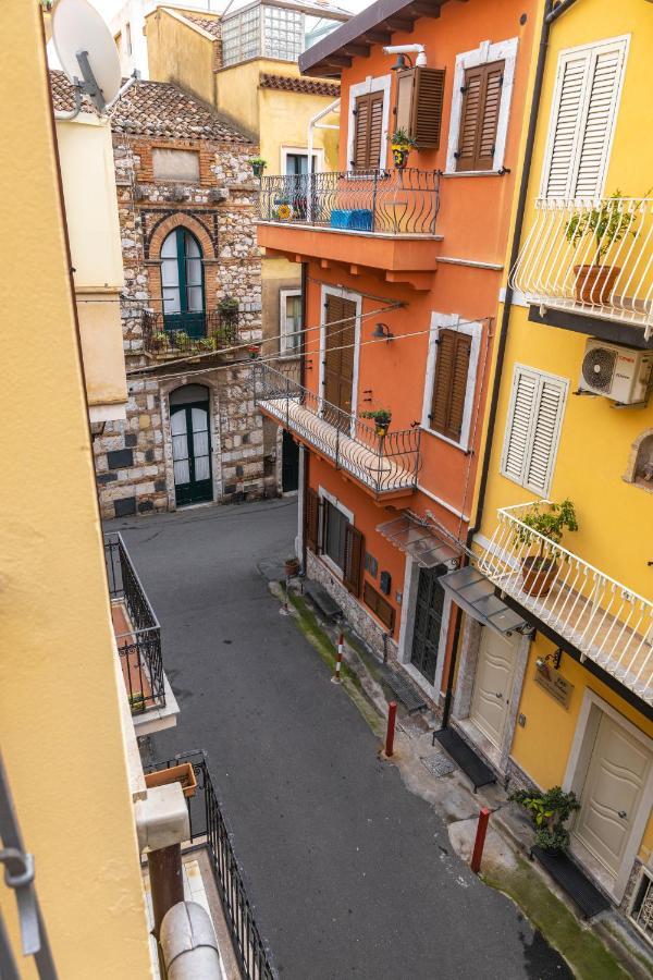 Amuni Taormina Apartment Bagian luar foto